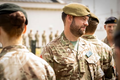 Senior Instructor speaks with cadets