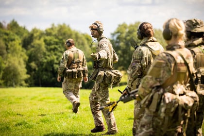 Senior cadets leads others in fieldcraft activity