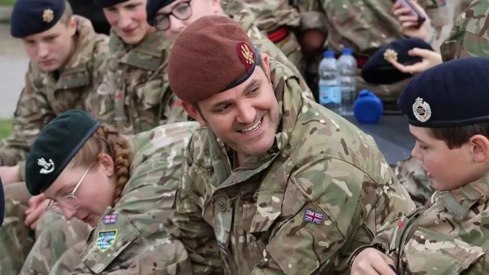Ambassador Jordan Wylie speaking with Cadets